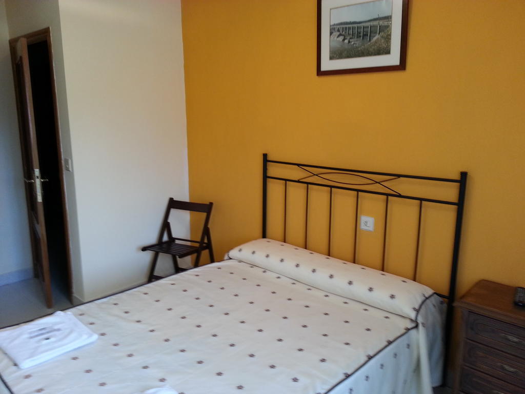 Hostal Atila Ricobayo 部屋 写真